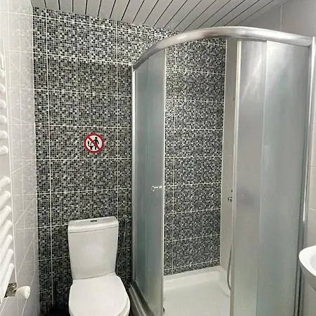 Apartment New Luminious Apartment-free Private Parking, Self Check-in Skopje