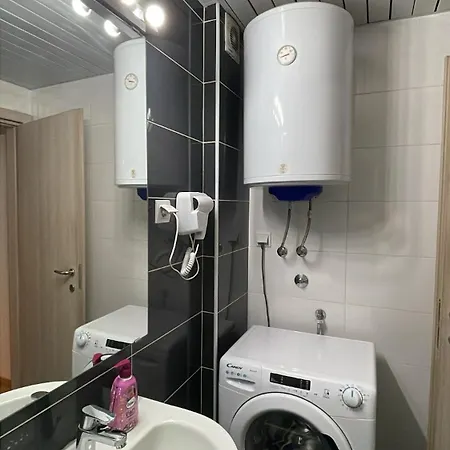 New Luminious Apartment-free Private Parking, Self Check-in Skopje