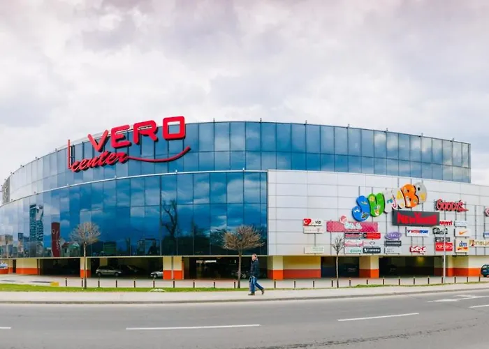 New Luminious Apartment-free Private Parking, Self Check-in Apartment Skopje